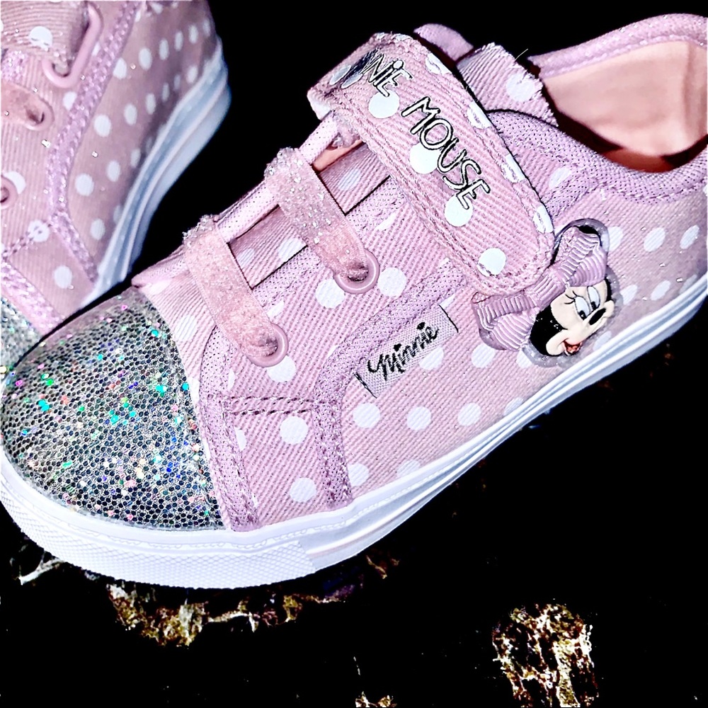 NWOT Minnie Mouse Sneakers ❤️😍